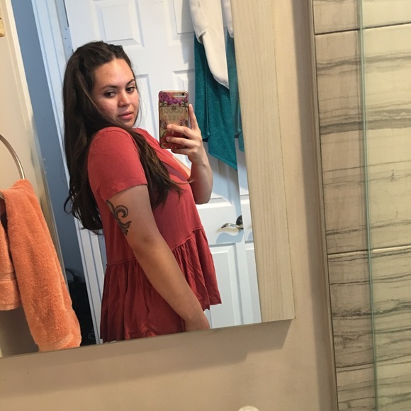 Ruffle shirt 🌵 - Picture 2 of 4